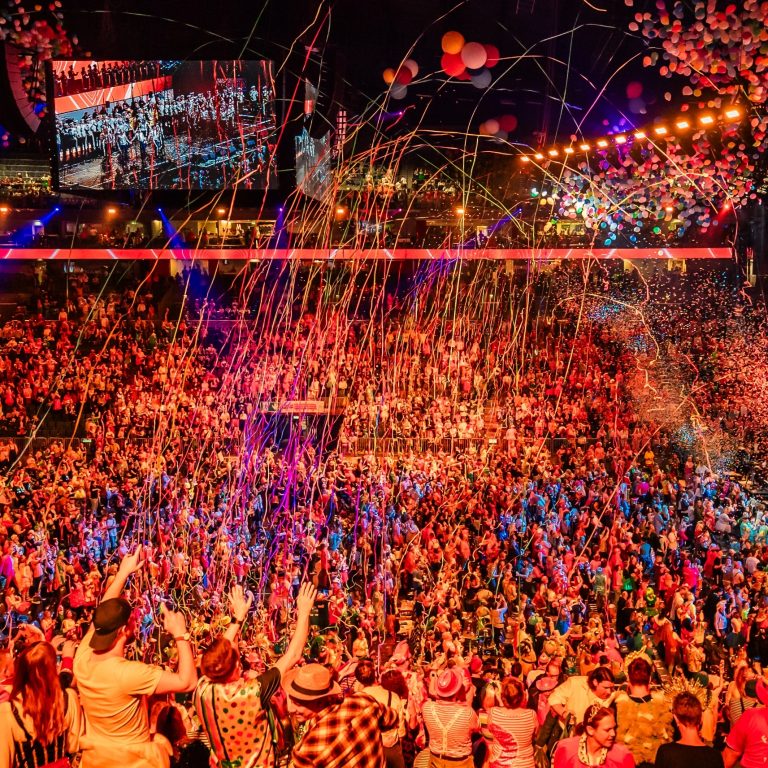 Startseite 2 Lachende Kölnarena